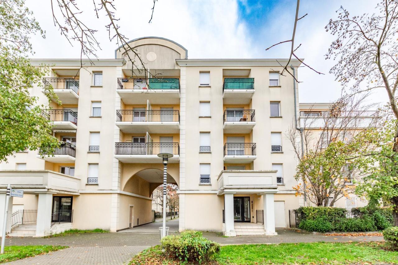 Ferienwohnung Mona, F2 Pour 4 Pers. - Fairytale Factory Bussy-Saint-Georges Exterior foto